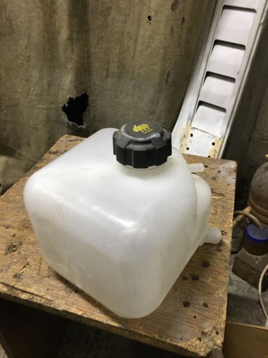 Расширительный бачек