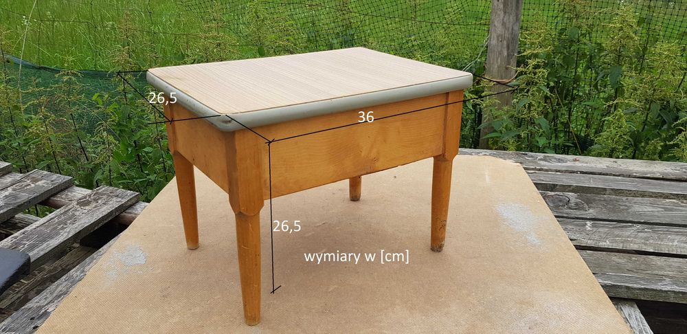 [66d] taboret retro [PRL]