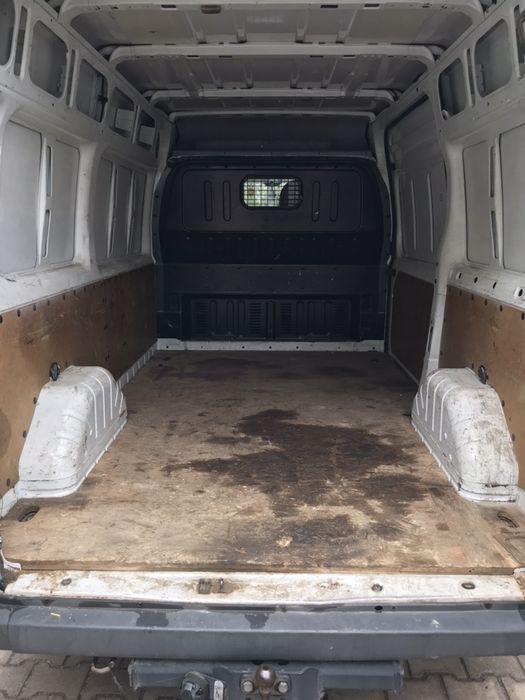 Wynajem bus busa dostawczak wypożyczalnia samochodów tanio okazja