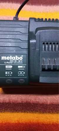 Ładowarka z baterią Metabo