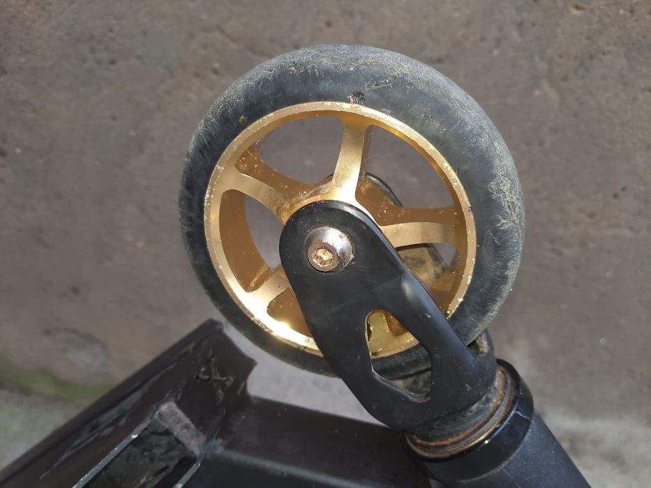 Трюковой самокат