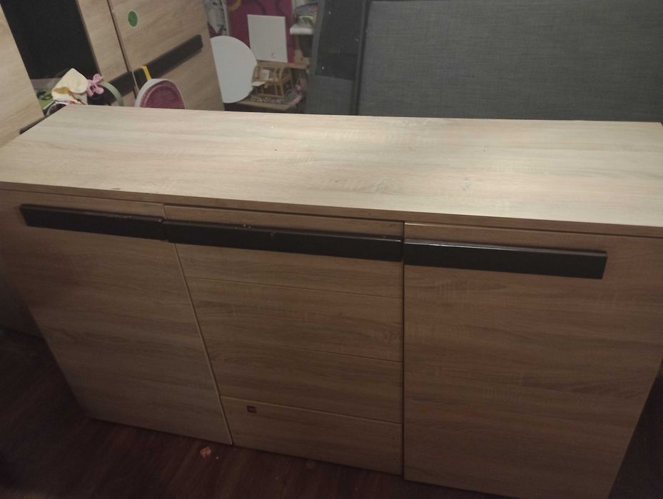 Sprzedam komodę ..