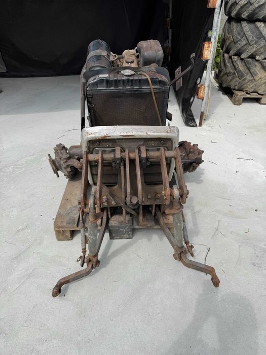 Massey Ferguson 1230,1235 tuz przedni,1240,1250