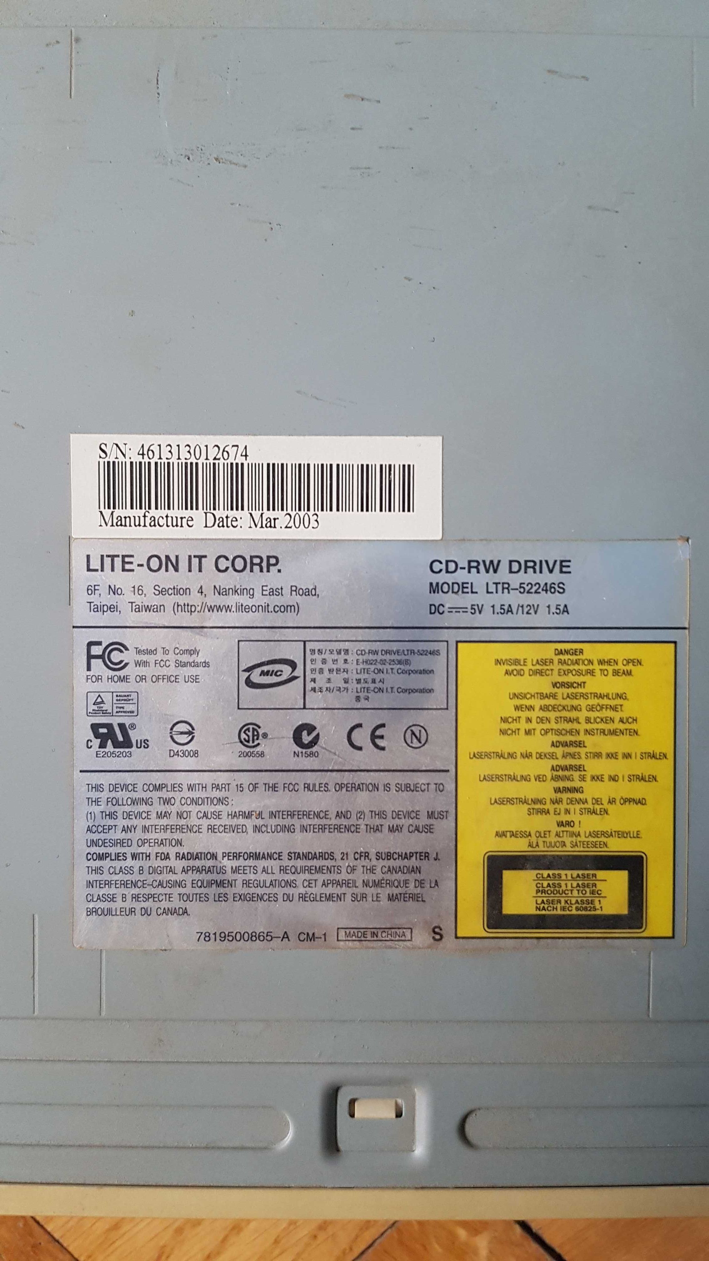 Nagrywarka CD-RW Liteonit LTR-552246S do komputera 52x24x52