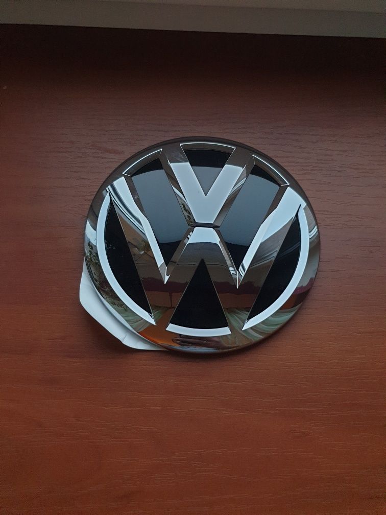 Emblemat  VW Amarok Org. Tylna klapa
