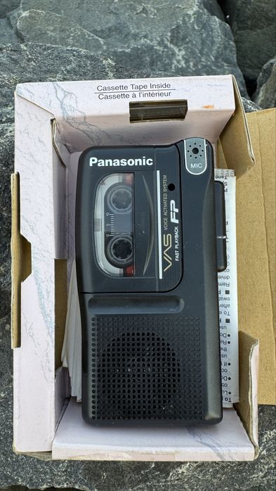 Диктофон на кассетах Panasonic RN-302 панасоник касетный диктофон