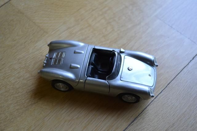 Miniaturas Maisto (três)