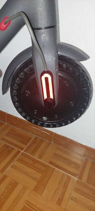 Scooter/Trotinete Xiaomi M365 Pro 300W com 25km de autonomia e 37 kM