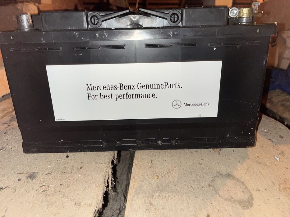 Гелевий аккумулятор AGM мерседес