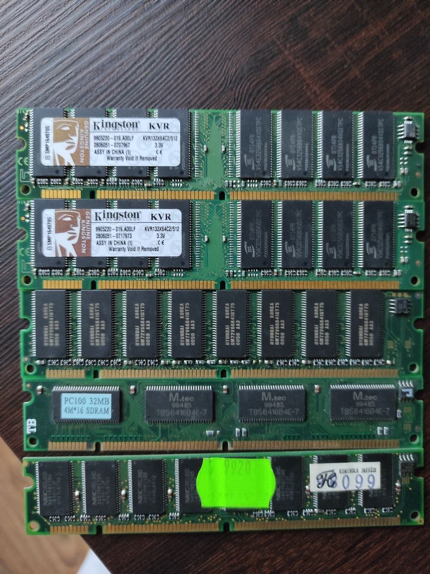 Kości RAM różne rodzaje SDRAM, DDR, DDR2, DDR3,