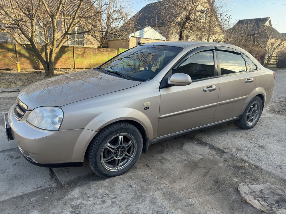 Продам Lacetti