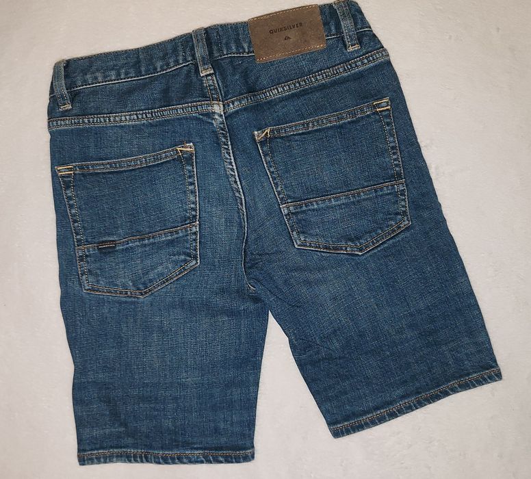 Calções de ganga Quiksikver 12 anos
Novos