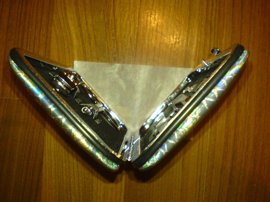 KOSMETYCZKA Zestaw 5 przyrządów do MANICURE PEDICURE etui srebrne nowe