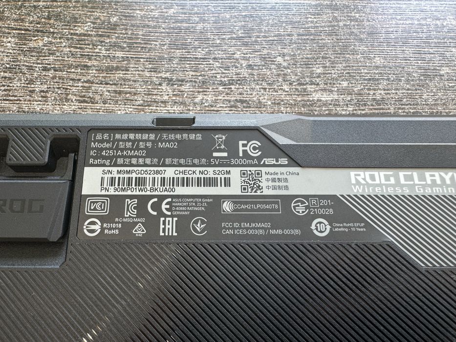 Bezprzewodowa Klawiatura Gamingowa Asus ROG Claymore II