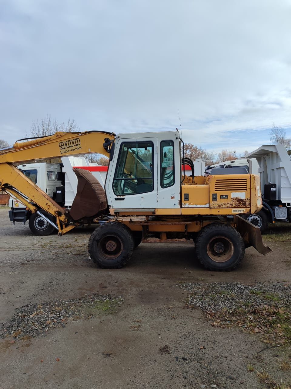 Продам екскаватор Liebher 900 Litronic
