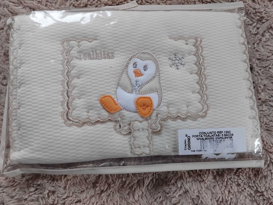 Bolsa para toalhetes e recordações do bébé