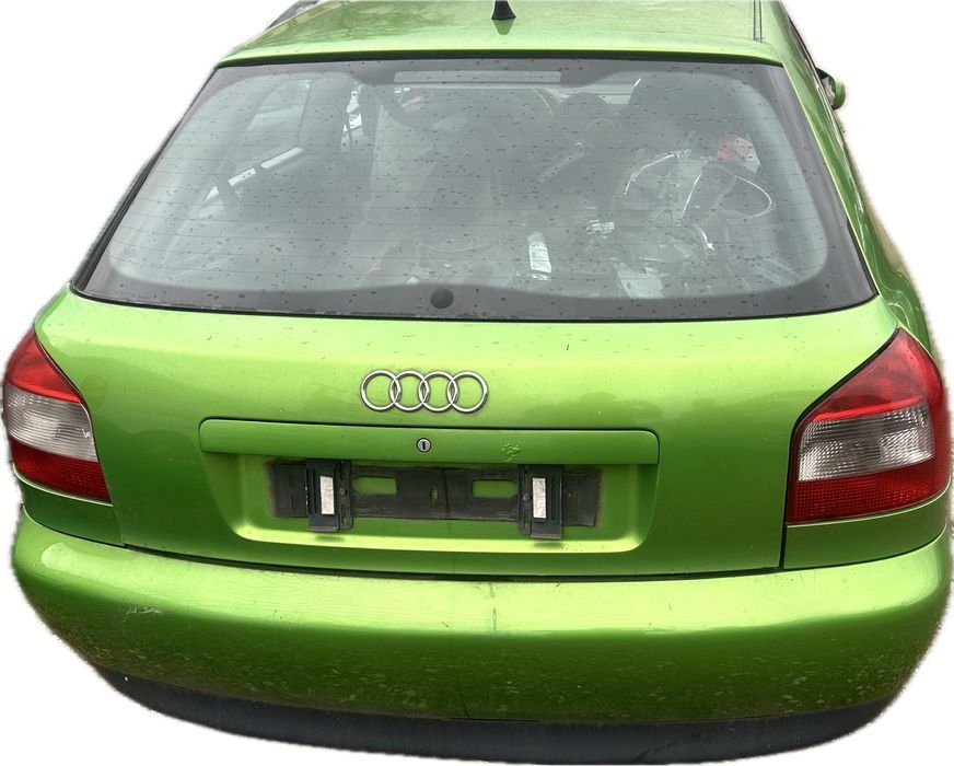 Audi A3 8L tyl  klapa zderzak lampy wzmocnienie