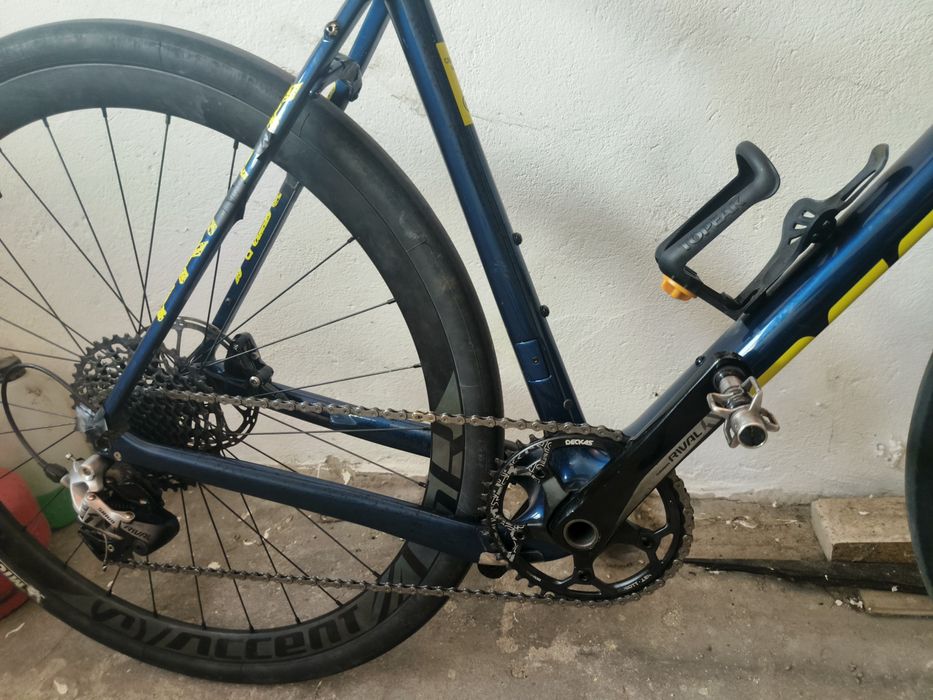 Gravel Accent Freak Rival M