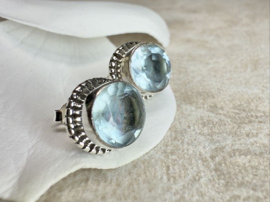 Сріьні пусети 925-ї проби з топазами