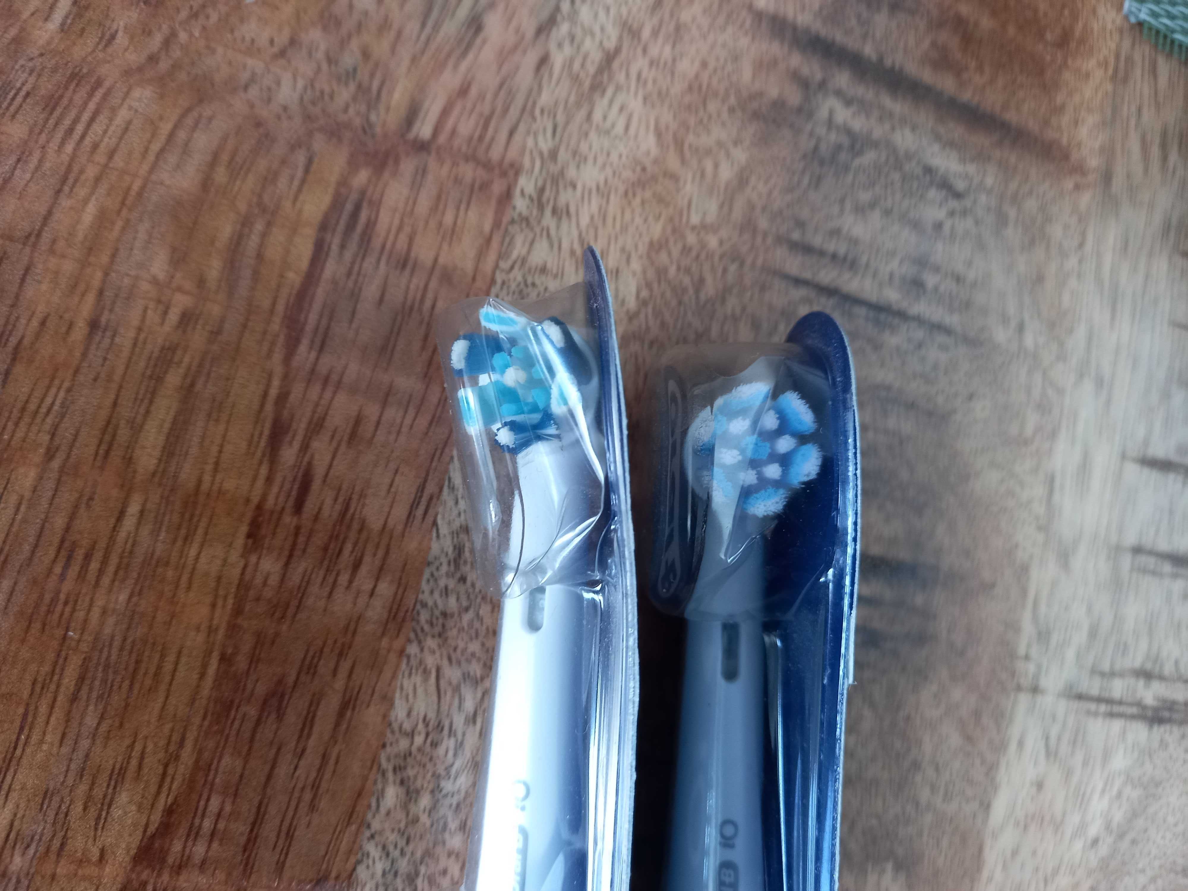 Насадки на зубную щетку Oral-B iO 2шт
