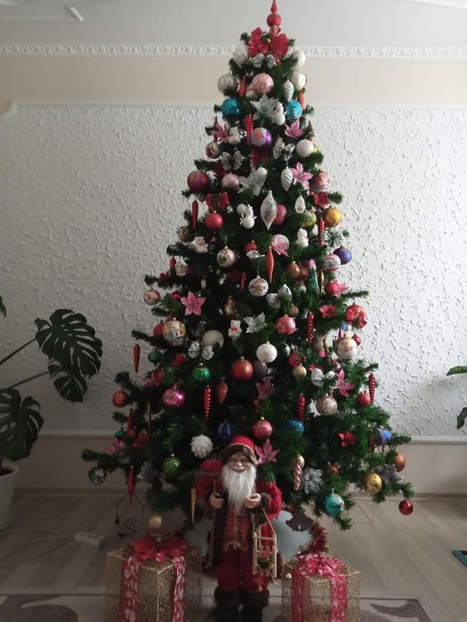 Ялинка штучна 2,8 м