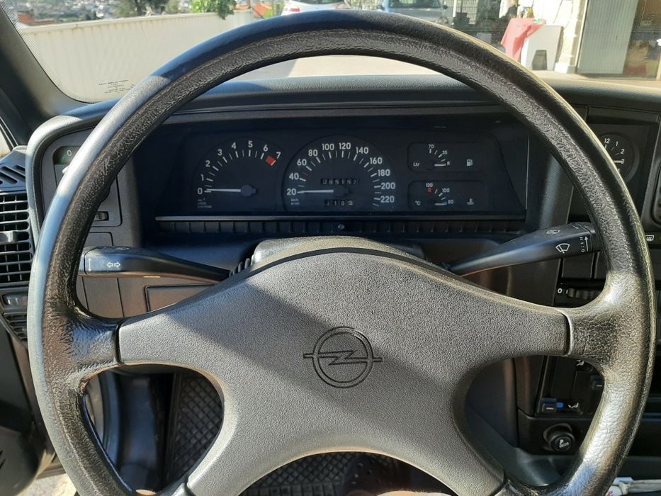 Vende se carro bom estado