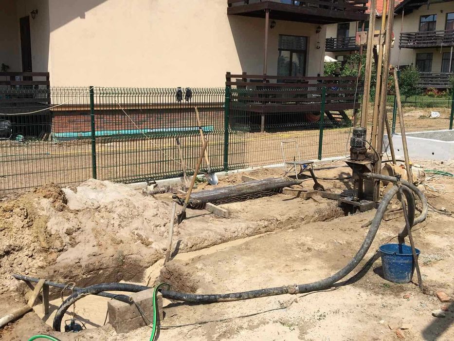 Буріння свердловин під ключ Українка. Монтаж обладнання. Бурение