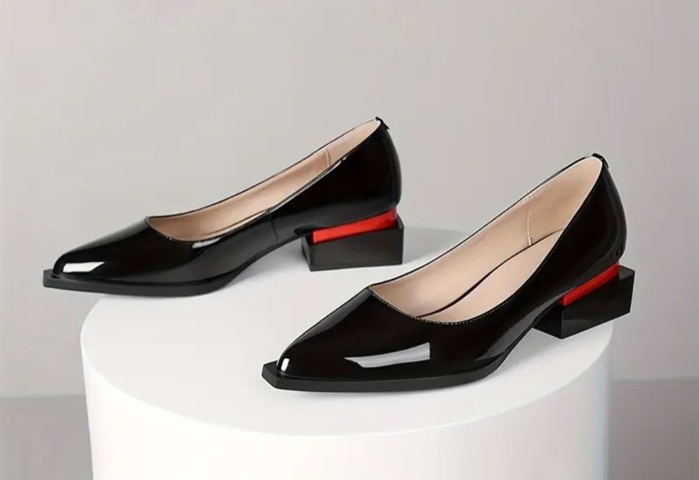 Lakierki czerwony obcas rozm.40