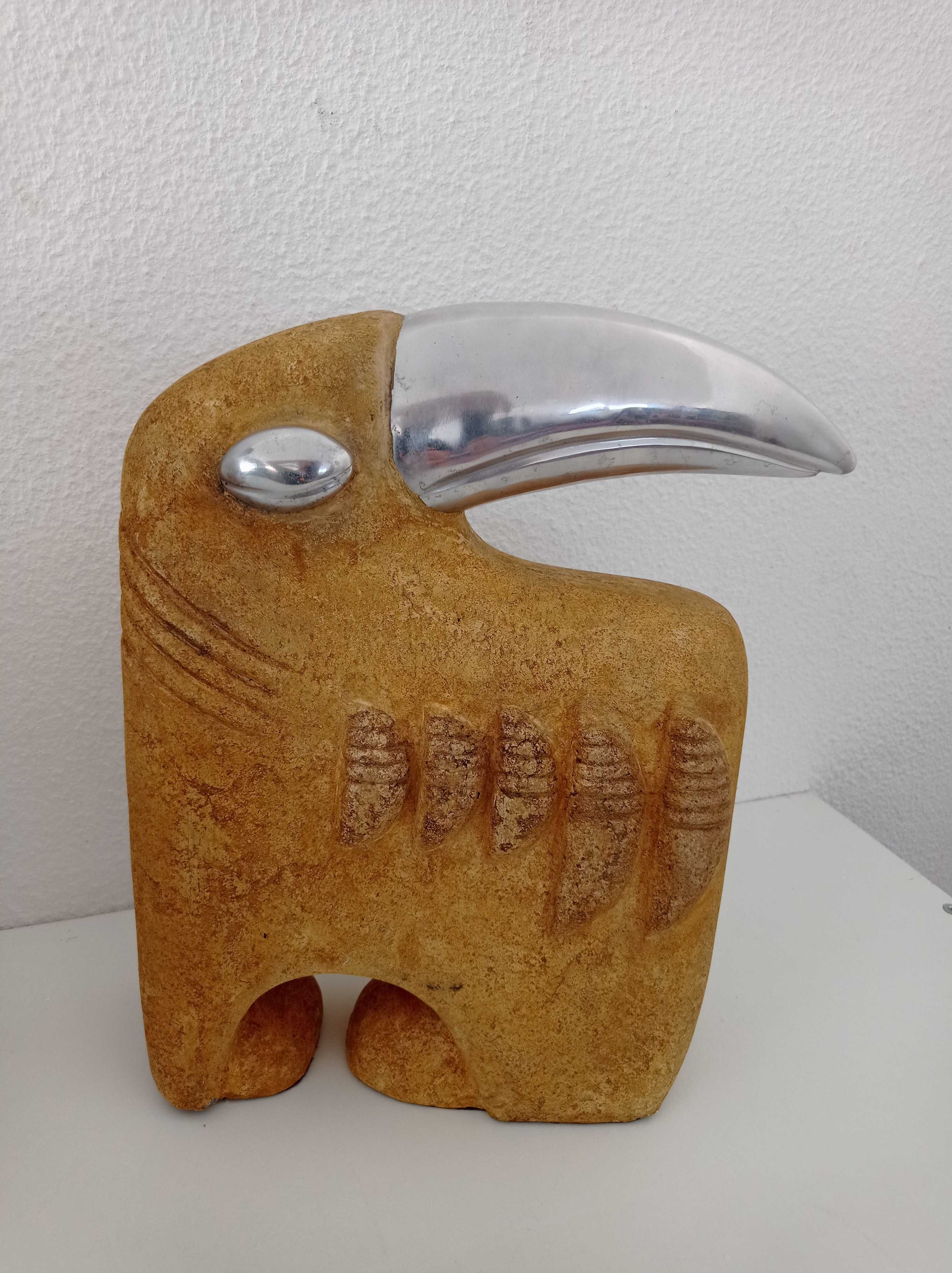 Decoração: 2 pássaros tucanos em loiça