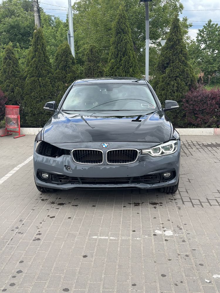 BMW 320i AWD 2018