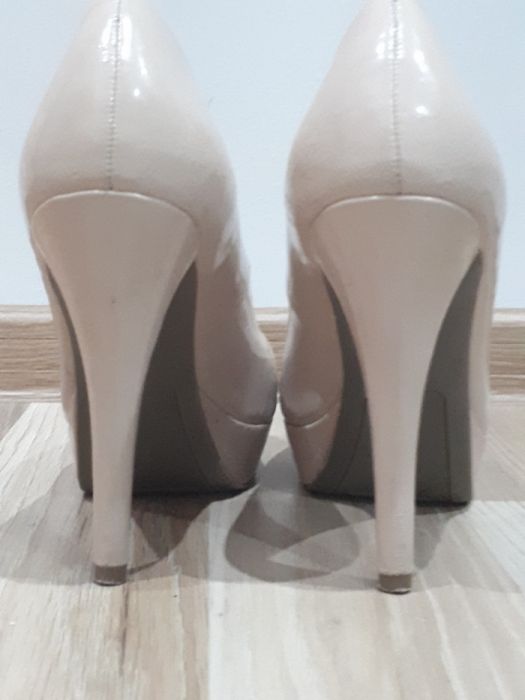 Buty na platformie roz.38 / 24 cm ,zakupione z Hiszpanii renomowanej f