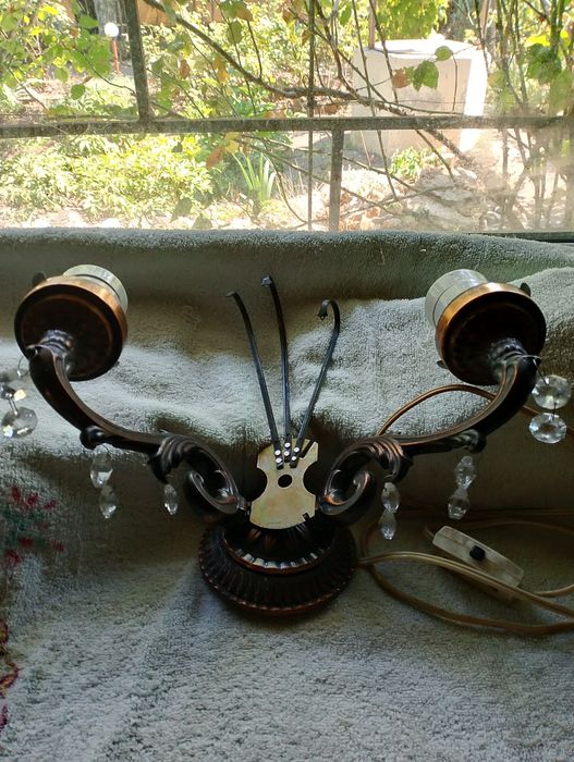 Старинный настенный светильник бра