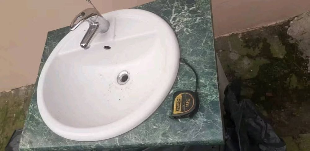 Szafka łazienkowa stojąca