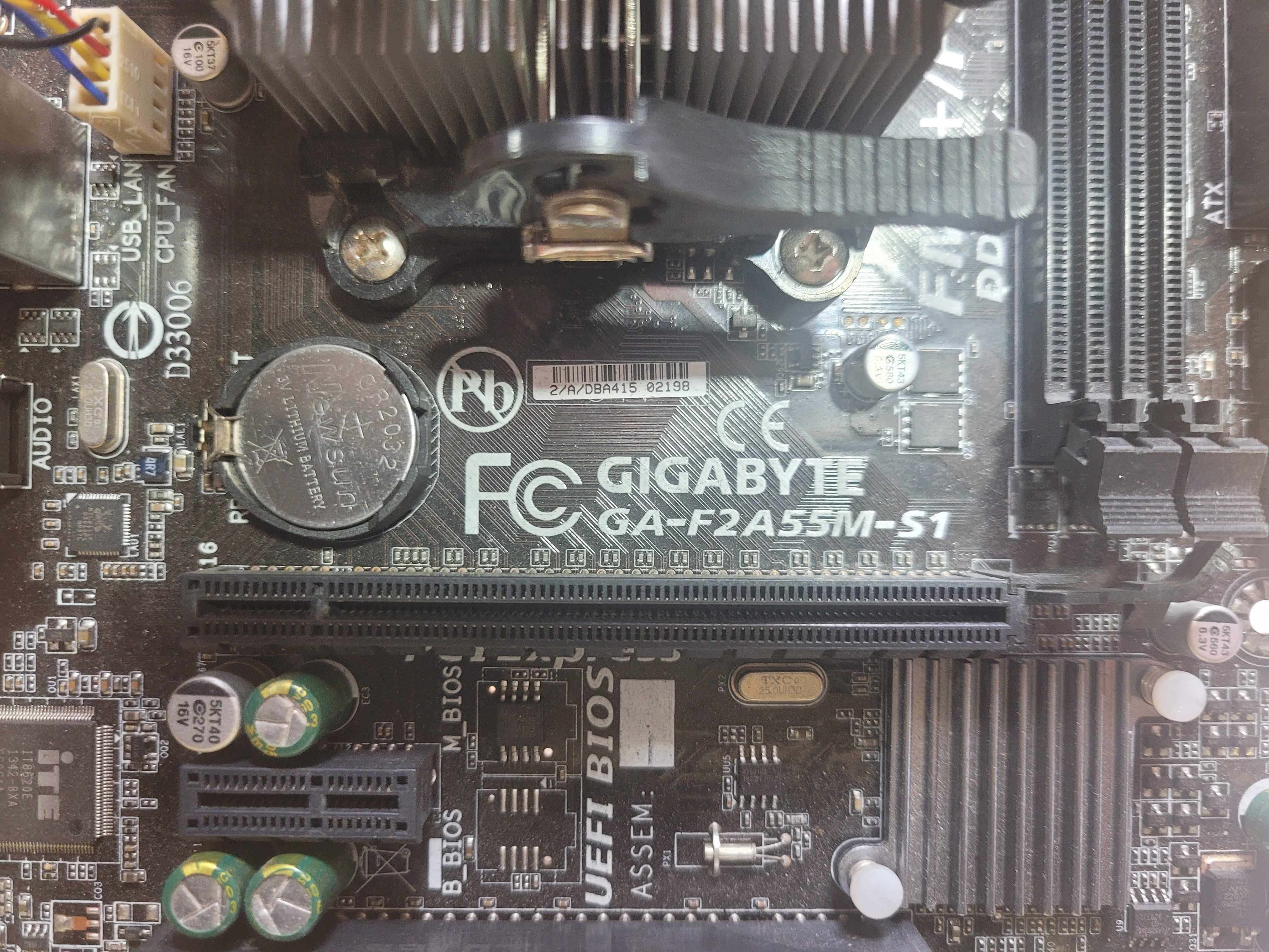 Płyta główna GIGABYTE GA-F2A55M-S1 +AMD Athlon x4 760K 3.8 GHz