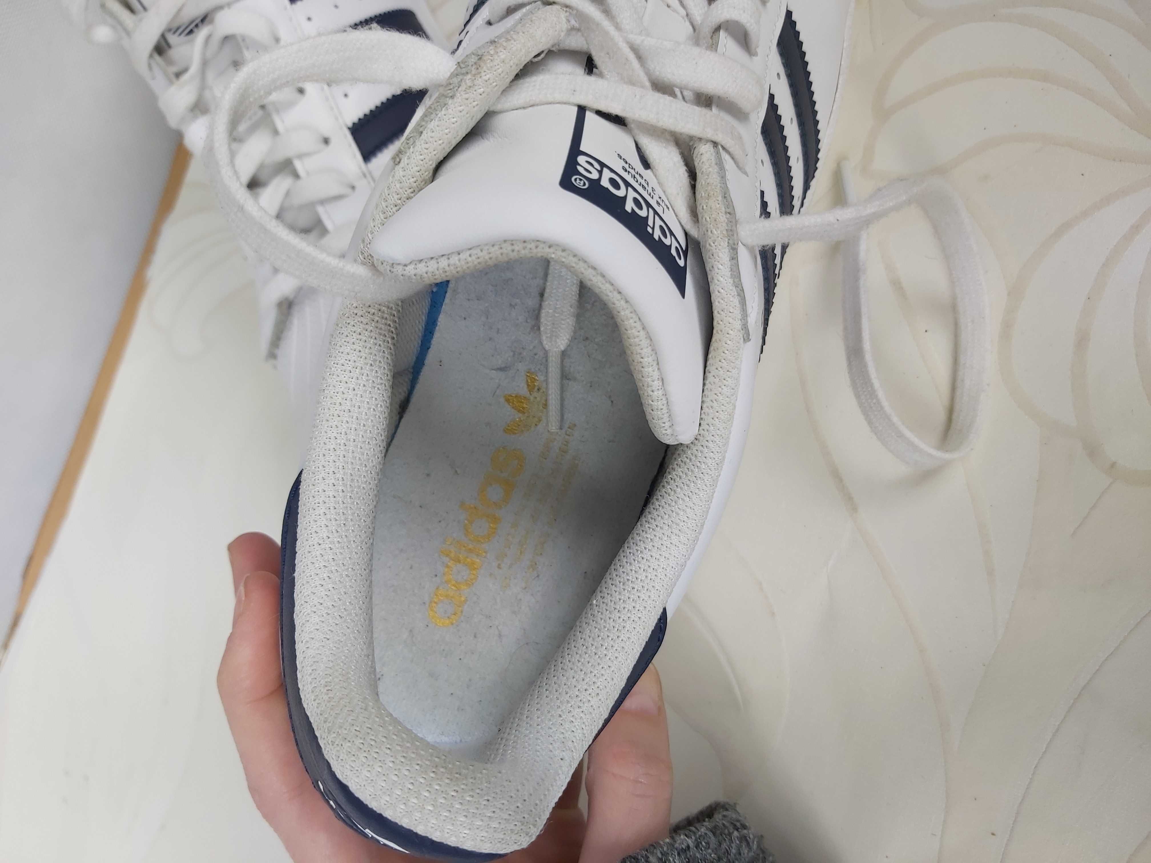 SP Używane sneakersy ADIDAS SUPERSTAR  43 1/3 trampki skórzane