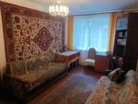 продаж чотирьохкімнатної квартири на крошні