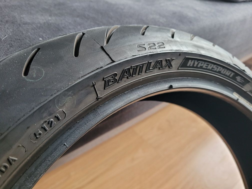 Bridgestone Battlax S22 120/70