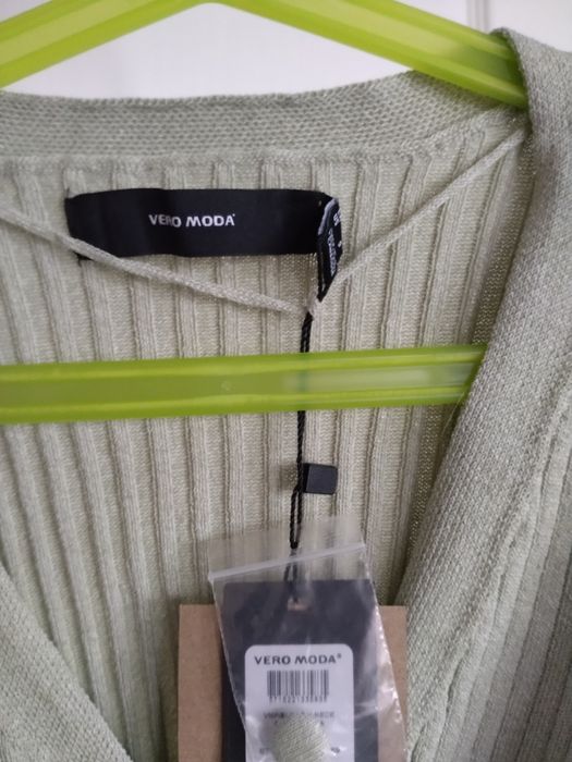 Nowy Sweterek oliwkowy krótki kardigan sweterek Vero moda s