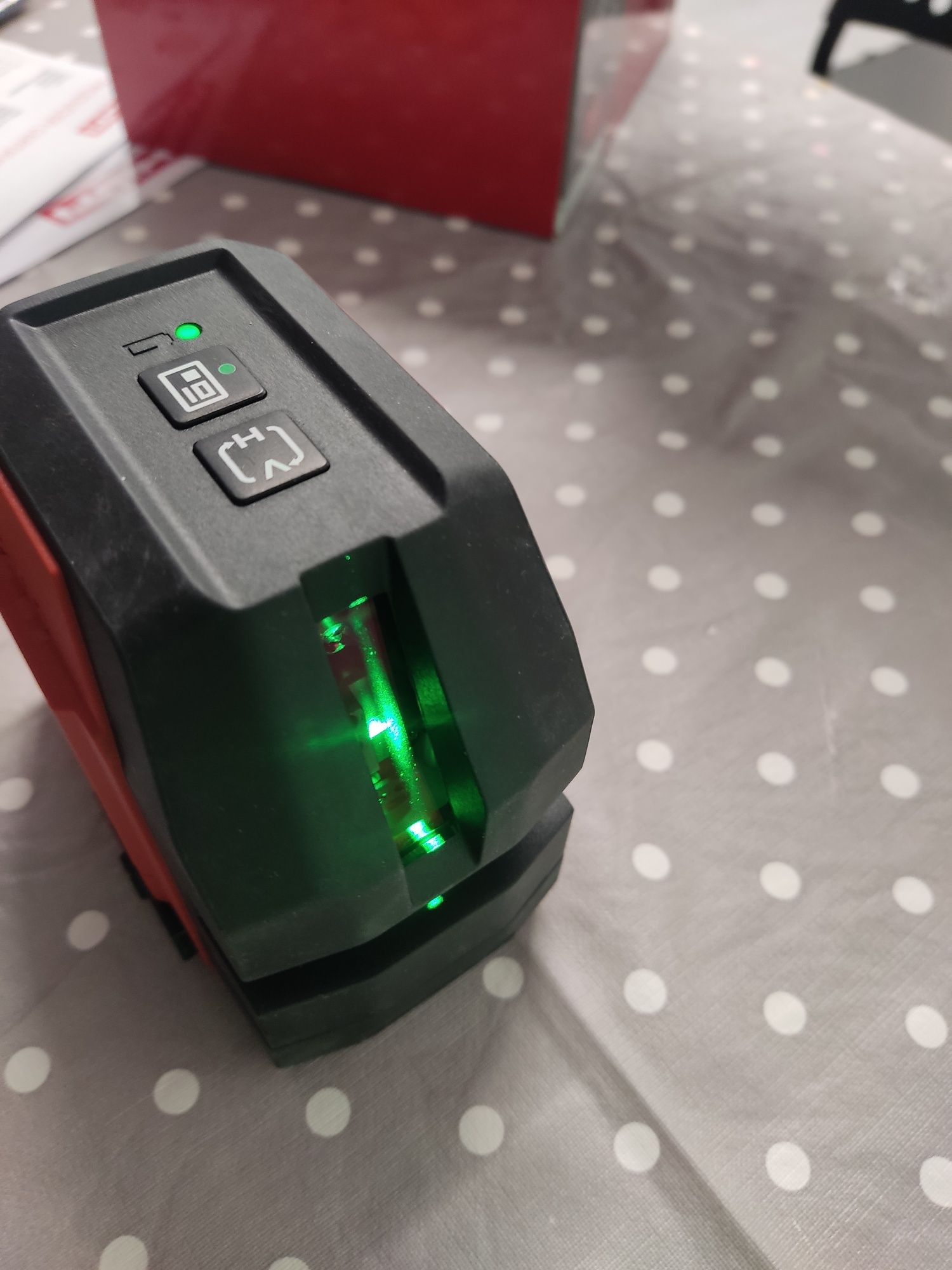 Laser de linhas verde PM 2-LG Hilti