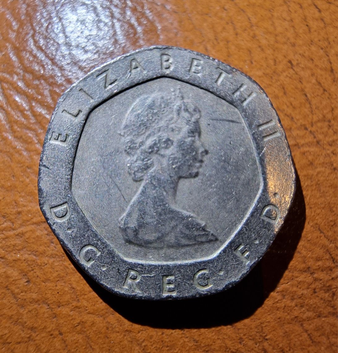 Moeda Twenty Pence "20 Pence" Queen Elizabeth II 1982