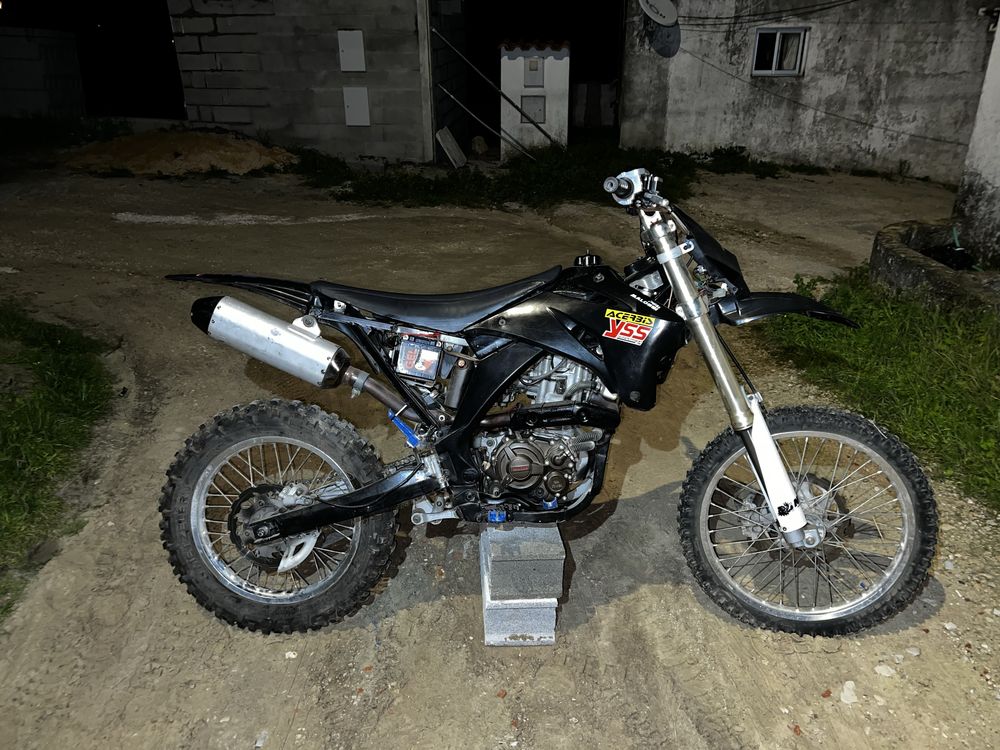Vendo Mota cross MIKILON 250cc