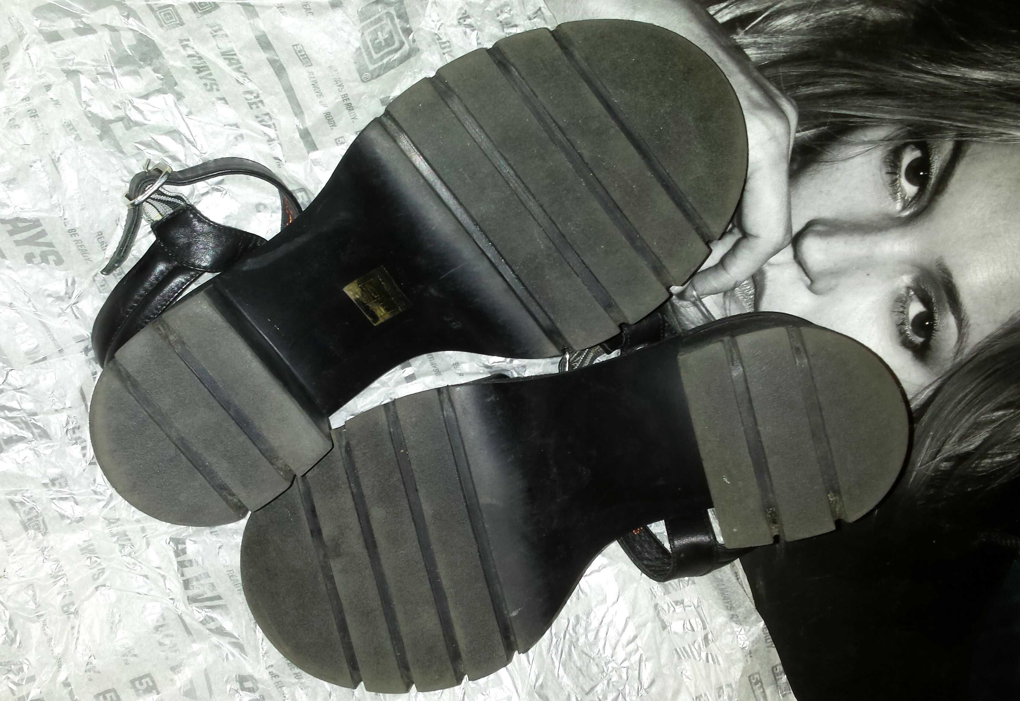 Подростковая обувь кожаные босоножки на тракторной подошве размер 38