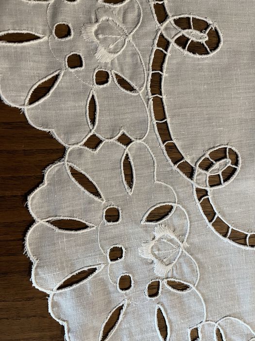 Naperom bordado á maquina