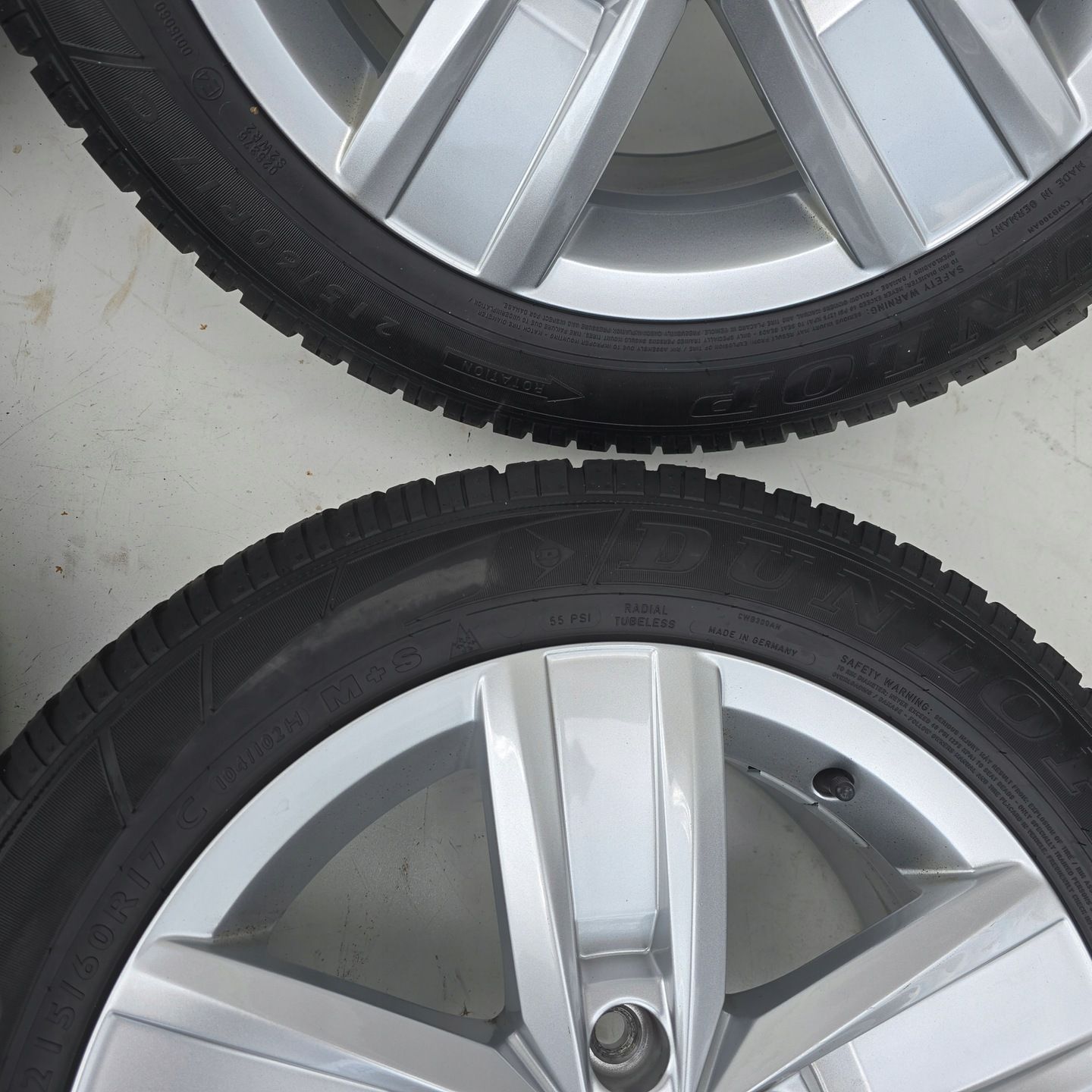 VW T5 T6 Multivan 5X120 Dunlop 215/60R17 C 104/102 H 17'' ET55 23R 4X