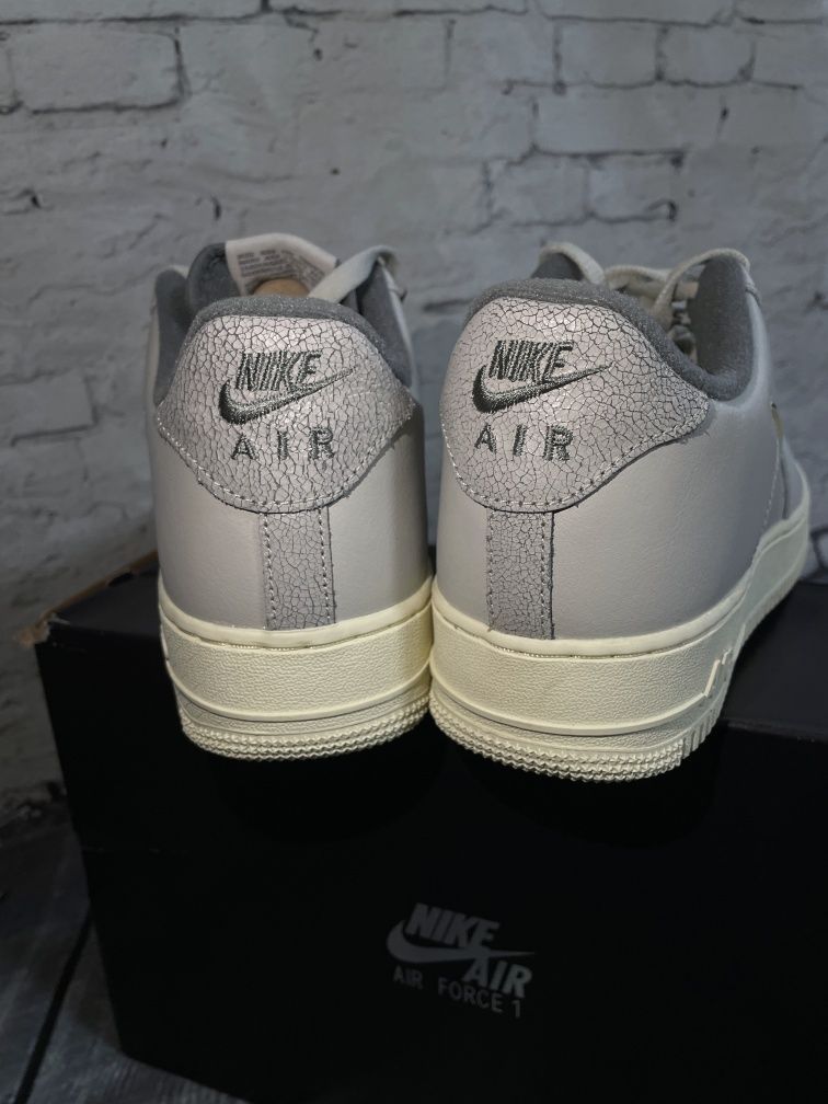 Кросівки Nike Air Force 1'07 LX(jordan)