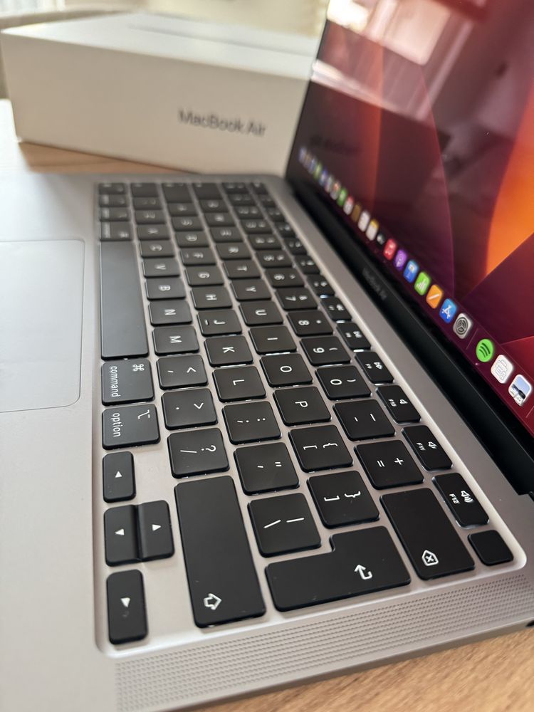 MacBook Air 13.3" Retina M1