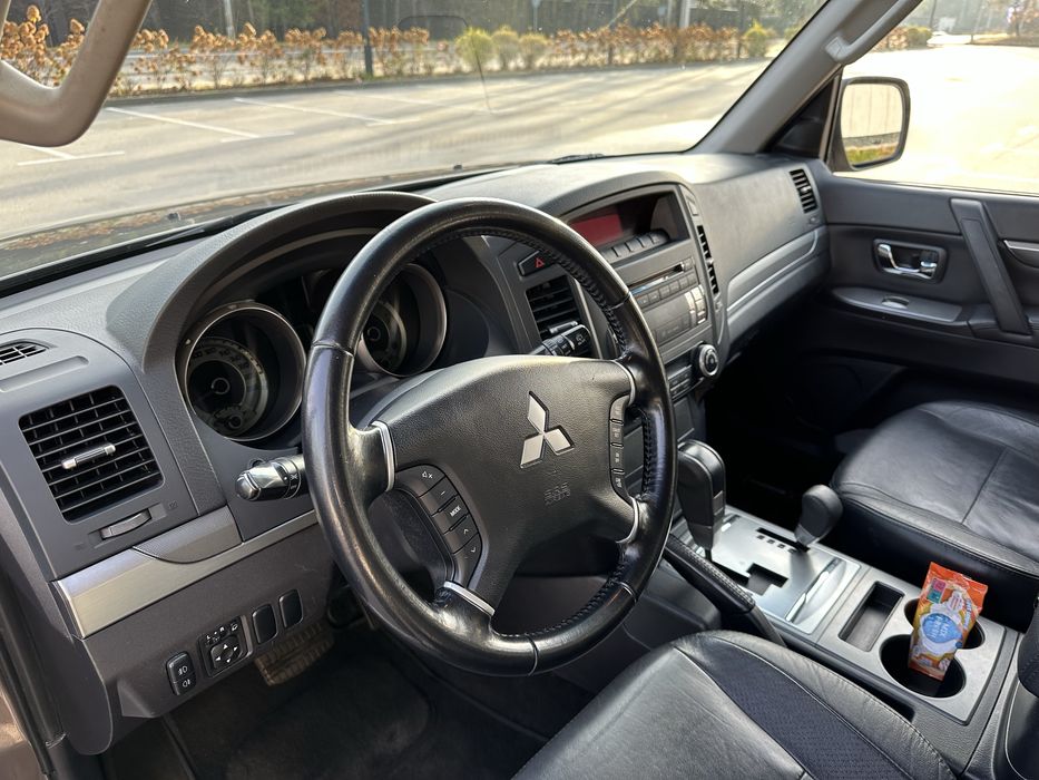 Mitsubishi Pajero Wagon 2010