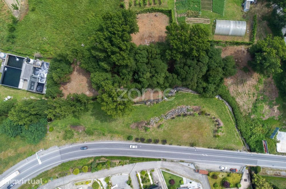 Terreno para arrendamento com 2.400 m2 em Nespereira, Guimarães