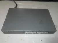 Switch D-Link DES-1016D 10/100 Fast Ethernet Switch w stanie Bdb.