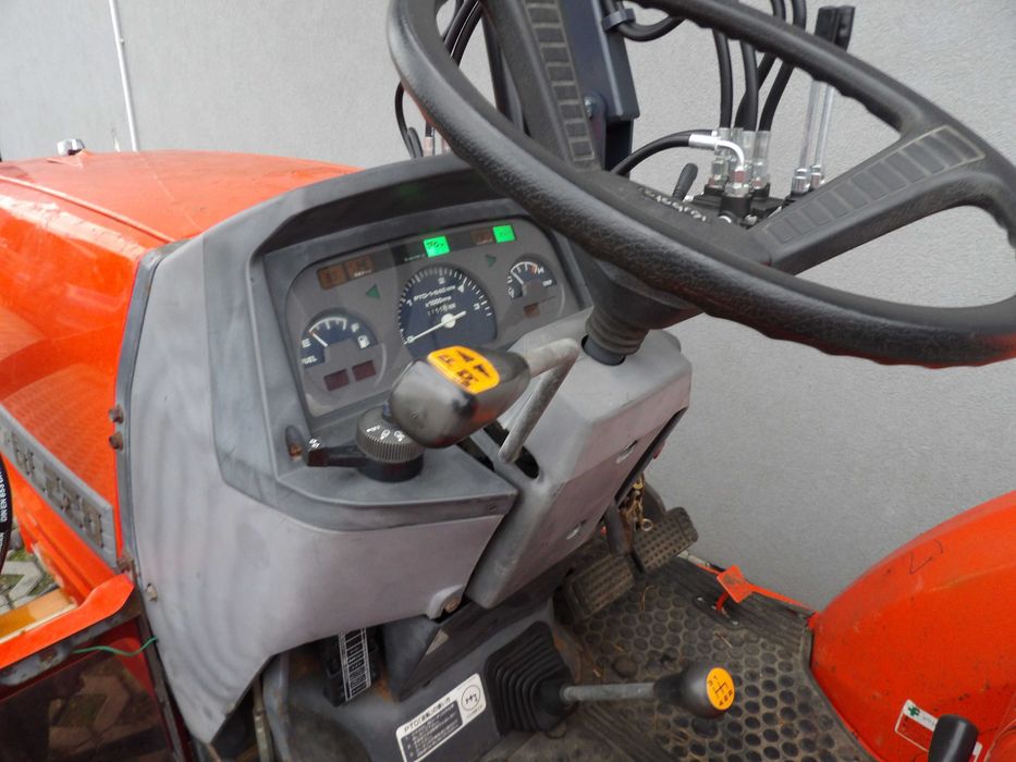 Kubota GL 220 4x4 wspomaganie rewers mini traktor ogrodniczy iseki